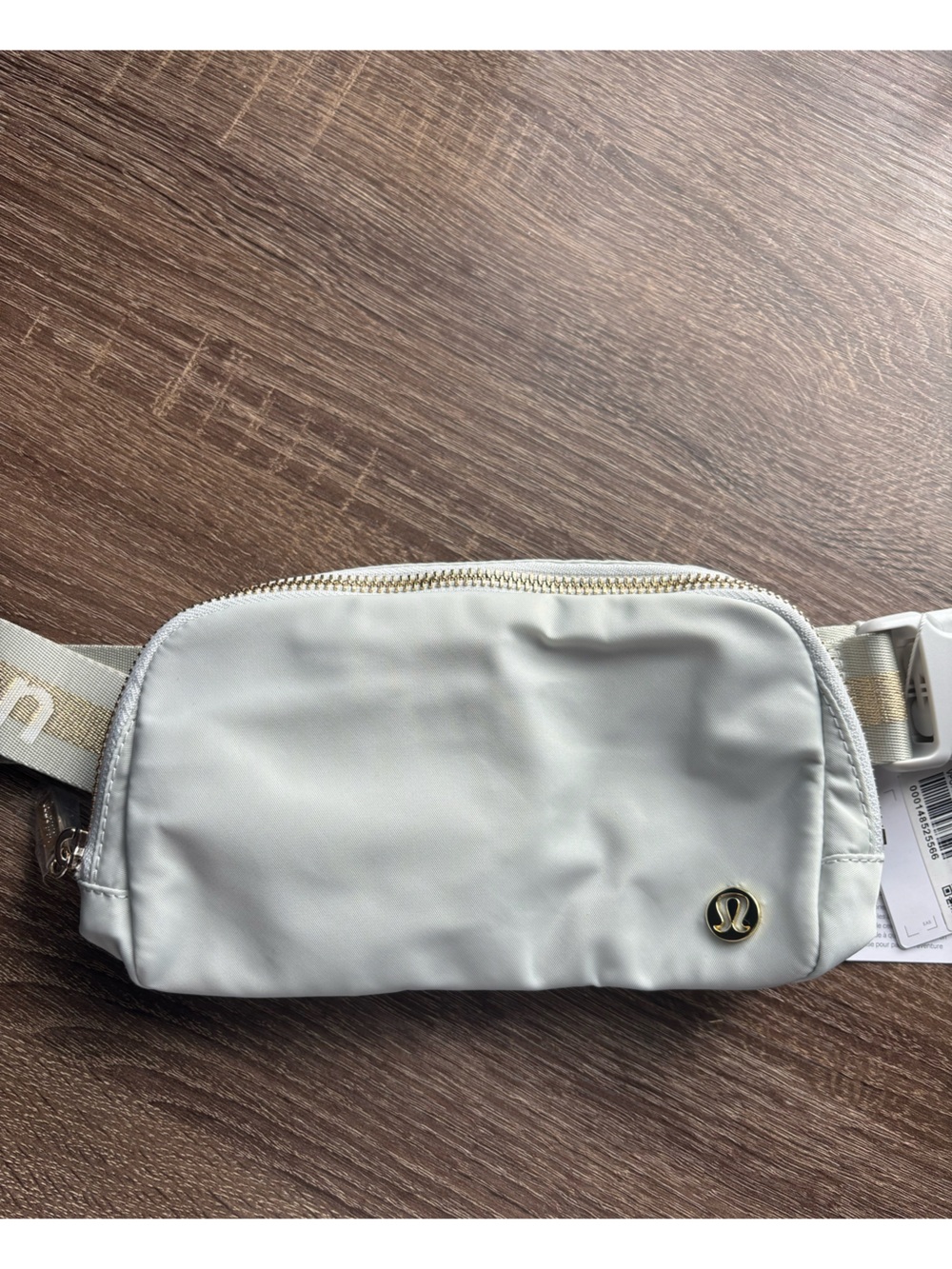 NWT Lululemon Everywhere Belt Bag - Picture 2 of 7